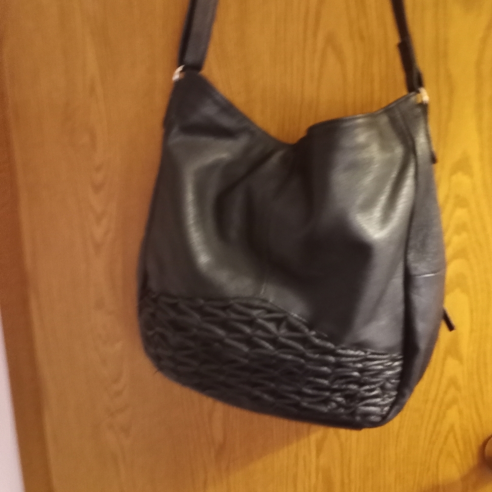 Ladies leather hobo bag